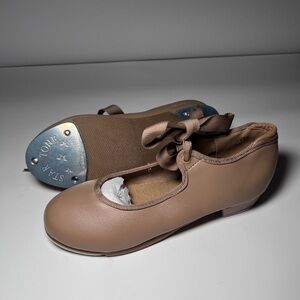 Danshuz New Tap Shoes Kid’s Size 2 M Comfort Tan Dance Ribbon